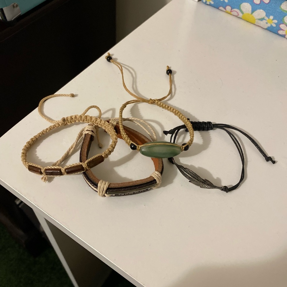4 String Bracelets - Picture 2 of 6